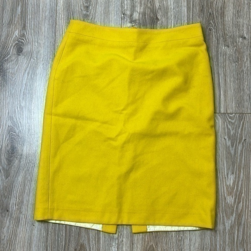 J. Crew mustard yellow pencil skirt wool blend size 6 flawed